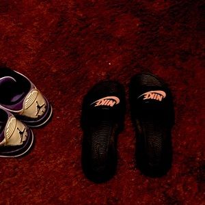 Nike slides